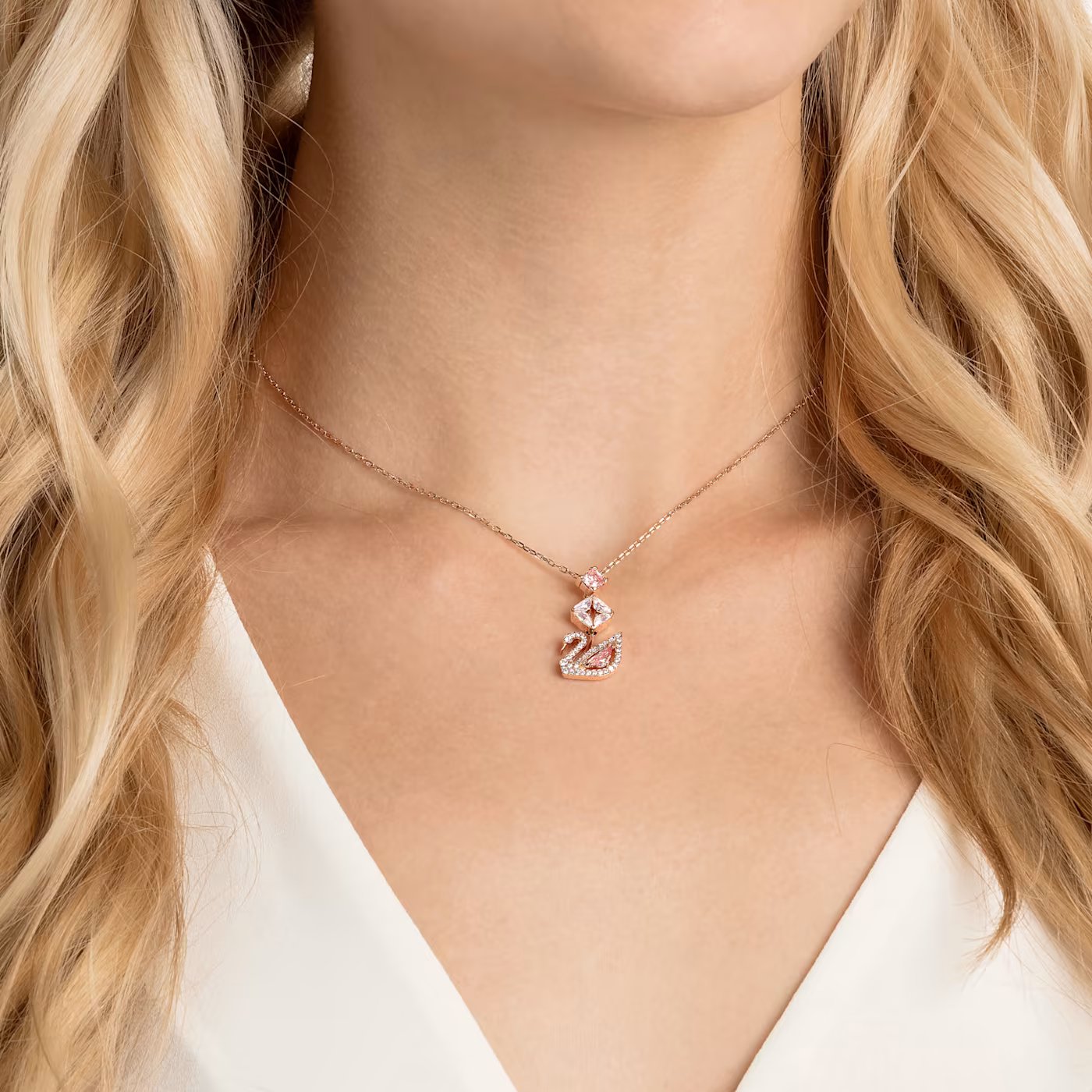 Dazzling Swan Y necklace